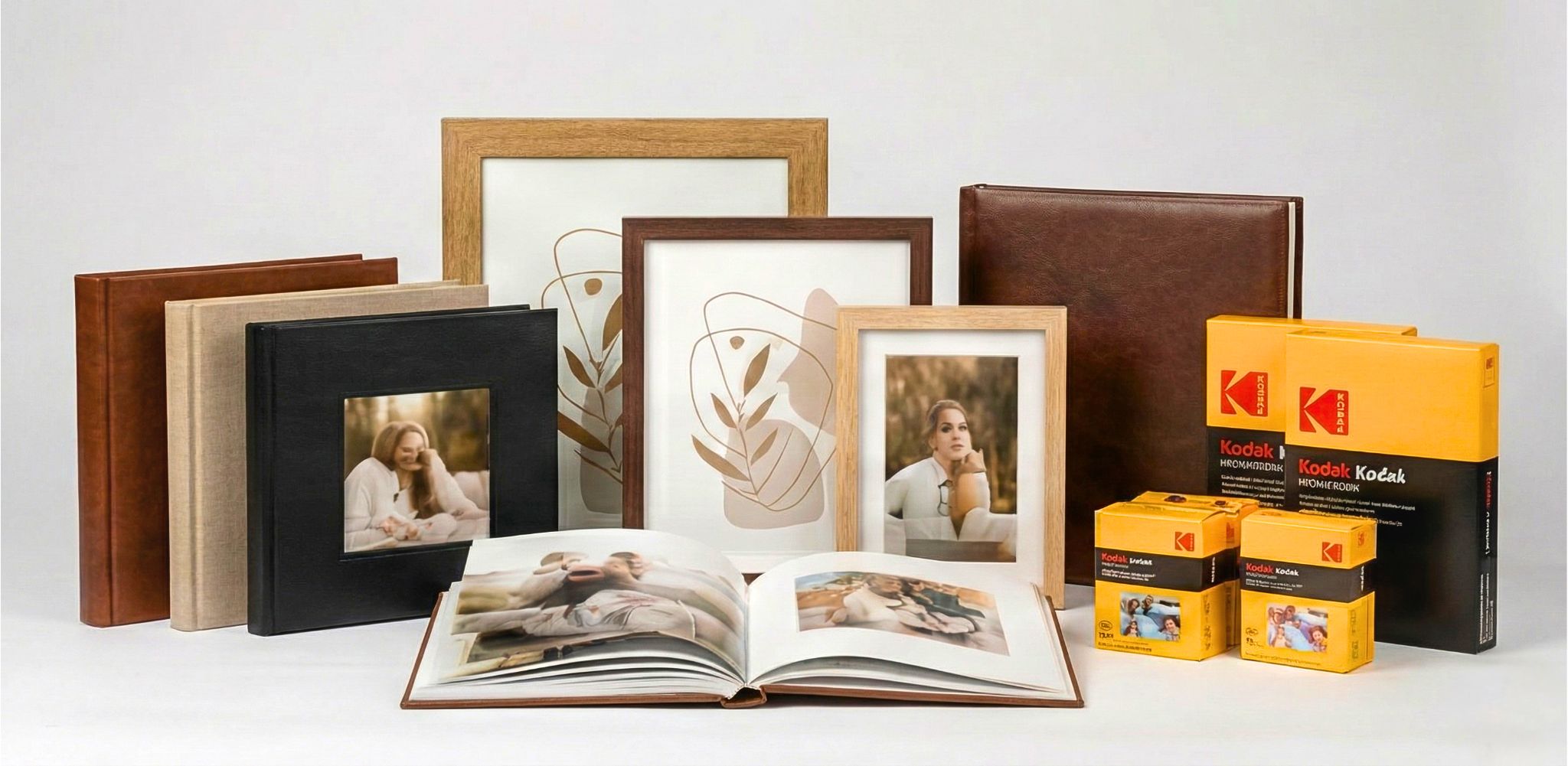 Albumy fotograficzne, ramki do zdjęć i opakowania papieru fotograficznego Kodak z oferty GEDEON